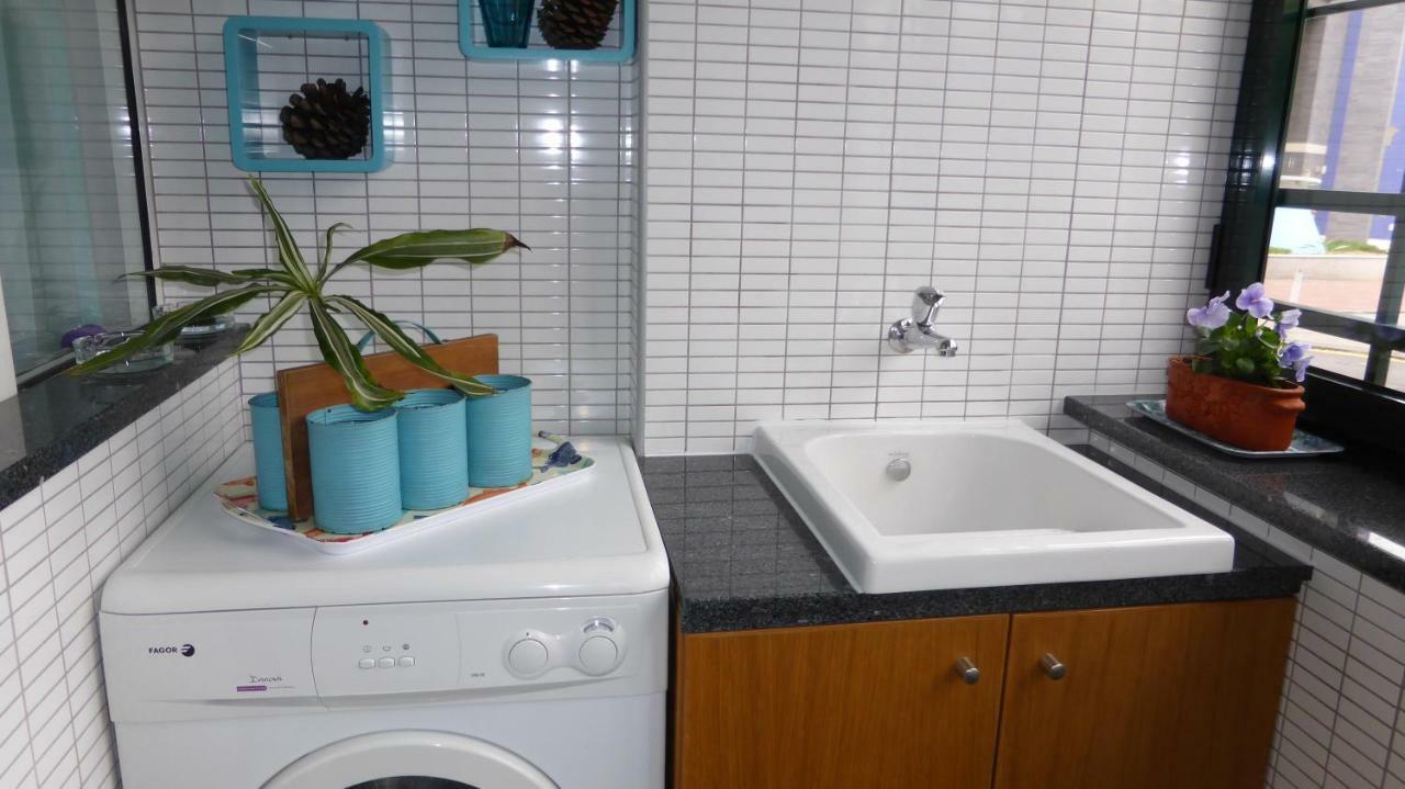 Beach Flat - Apartamento Praia Doca Do Cavacas フンシャル エクステリア 写真