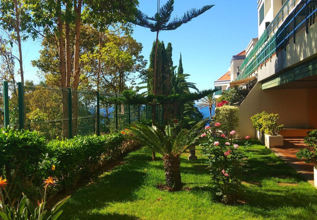 Beach Flat - Apartamento Praia Doca Do Cavacas フンシャル エクステリア 写真